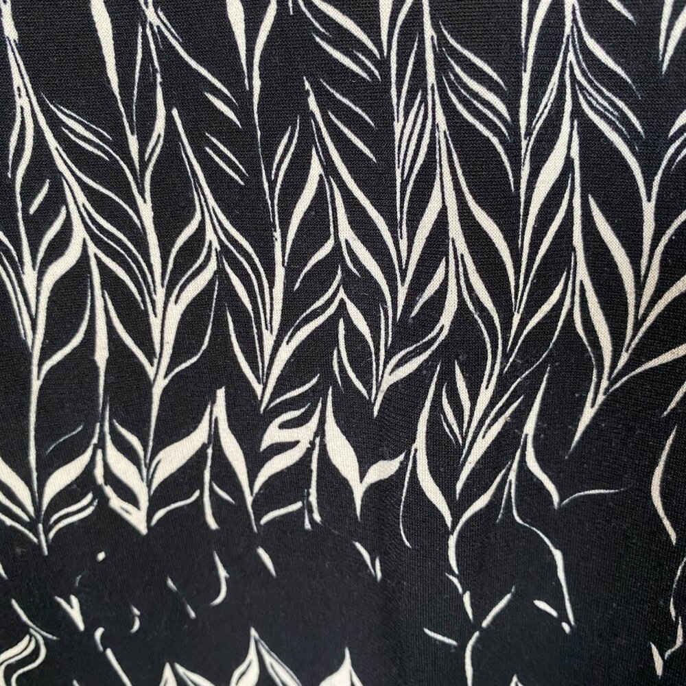 Perseption women's size petite large short sleeve black and cream patterned top - Picture 8 of 11